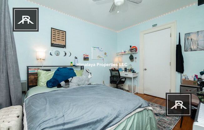 446 PARK DR