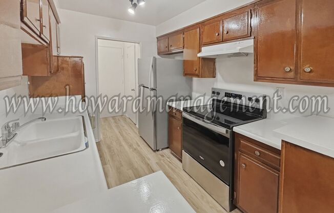 1302 Euclid