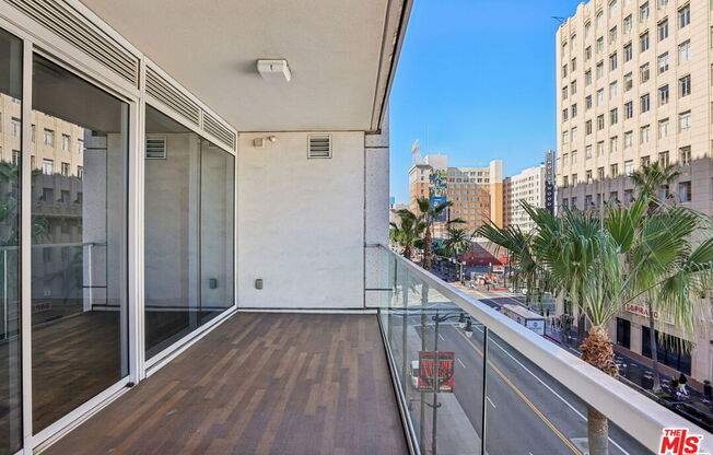 2 beds, 2.5 baths, 2,000 sqft, $7,995, Unit 5A