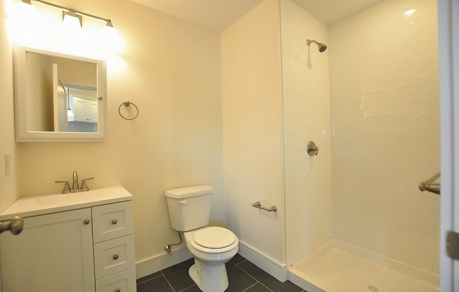 1 bed, 1 bath, 650 sqft, $3,650, Unit 5