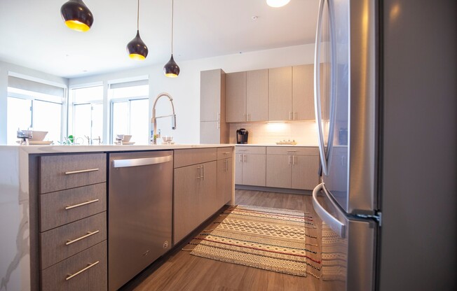 2 beds, 2 baths, 1,528 sqft, $2,300, Unit 612