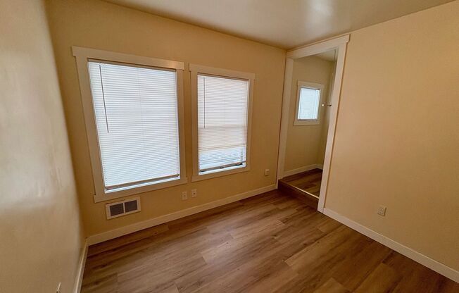 WESTLING RAINIER AVE S