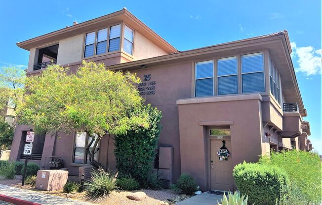 Beautiful 2 Bed, 2 Bath Scottsdale Condo in Venu at Grayhawk!