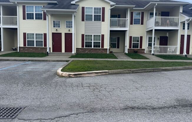 Trafalgar Pointe Apartments