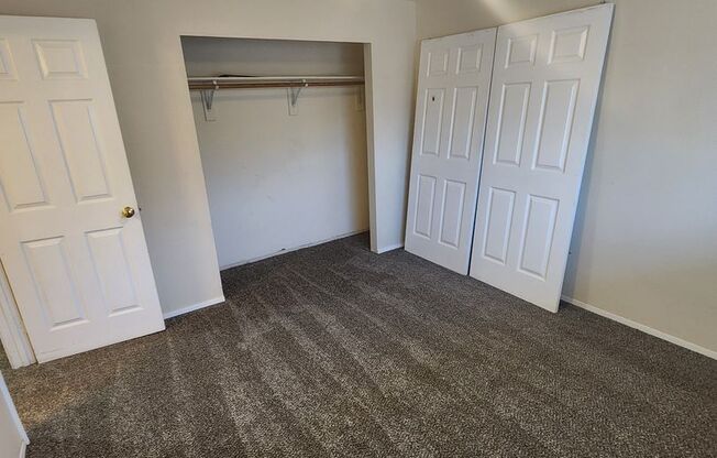 2 beds, 1 bath, $1,650, Unit # #A 205