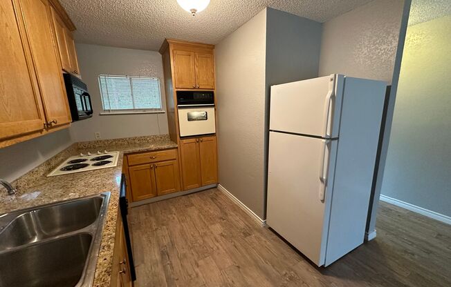 2 beds, 2 baths, 1,150 sqft, $1,525, Unit 117