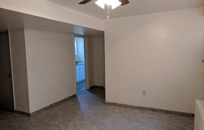 2 beds, 1 bath, $1,775, Unit 111C