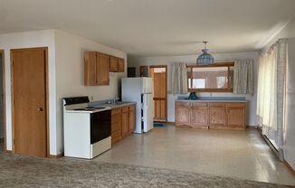 3 beds, 2 baths, $2,550