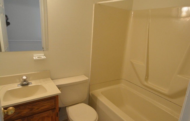 2 beds, 1 bath, $1,575