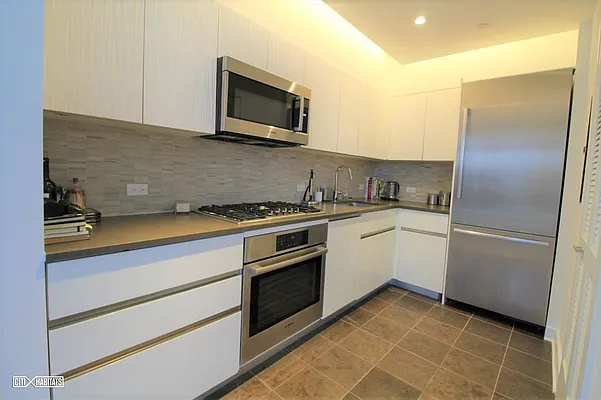 Studio, 1 bath, $7,695, Unit 21A