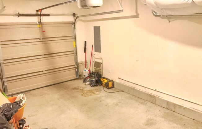 Mt. Scott-Arleta Newer Construction Home with AC, Attached Garage, Fenced Backyard