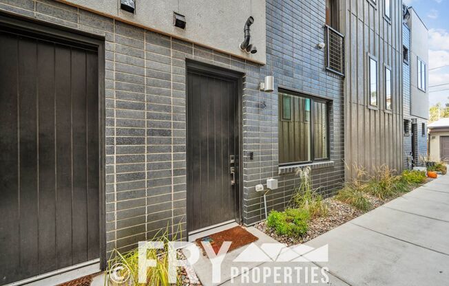 Contemporary Townhome on Tennyson