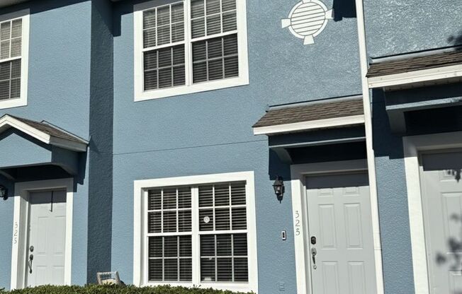 Charming & Move-In Ready Townhome in Gated Placid Lake! $500 off First Month Rent!
