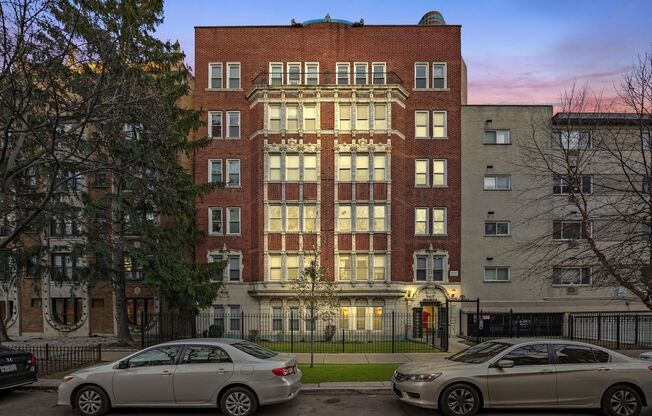 Studio, 1 bath, 381 sqft, $1,095, Unit 206
