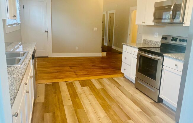 Newley Renovated 4BR - 2BA - South Campus!