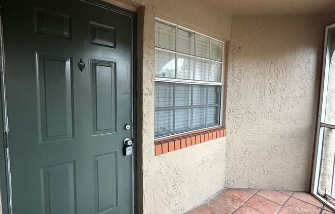 Fully Furnished 1-Bedroom Retreat in Windmill Lakes – Just Bring Your Toothbrush!