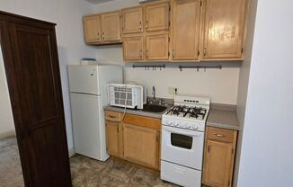Varsity Apartments - 727