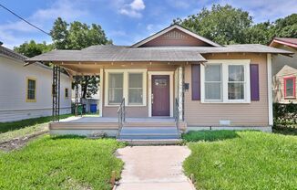 Dignowity Hill 2 bedroom | 1 bath home