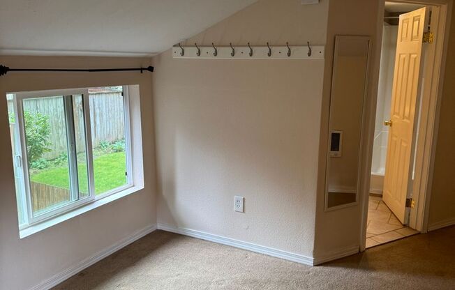 1 bed, 1 bath, $1,595, Unit # #B