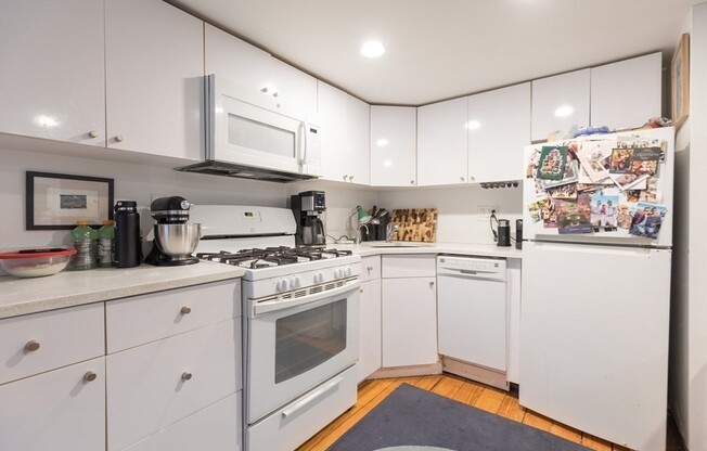 94 Appleton St 01