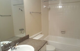 2 Br 2 bath townhouse