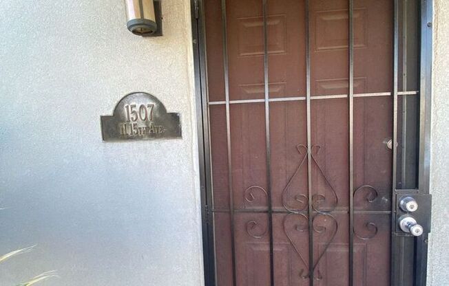 1507 N 15 AVE