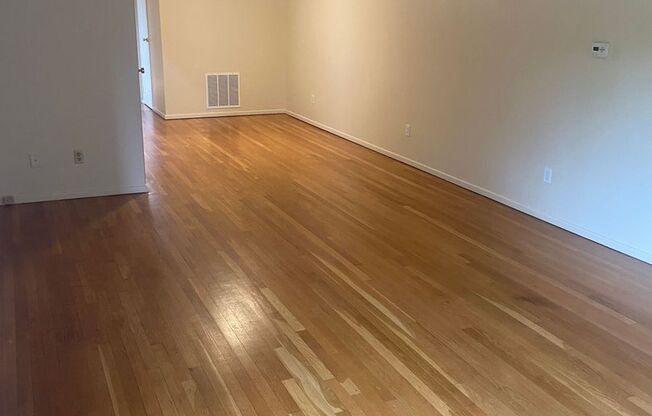 1 bed, 1 bath, 674 sqft, $2,000, Unit 98 C2