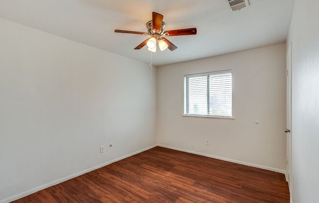 3 beds, 1 bath, $1,950