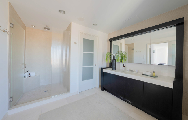 4 beds, 4 baths, 3,369 sqft, $34,000, Unit PHC