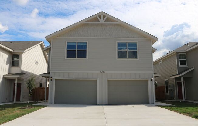 Stylish comfort in a Gated community with amenities!