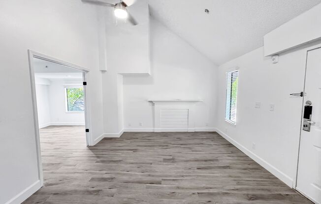 2 beds, 2 baths, 700 sqft, $1,395, Unit BLDG 1032 - APT 207
