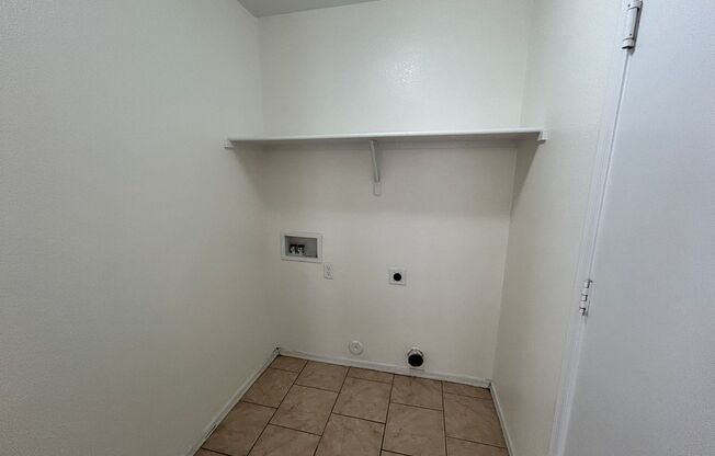 4 Bed / 2 Bath Single Level El Mirage Home with NO HOA, No Carpet & ALL NEW PAINT!!