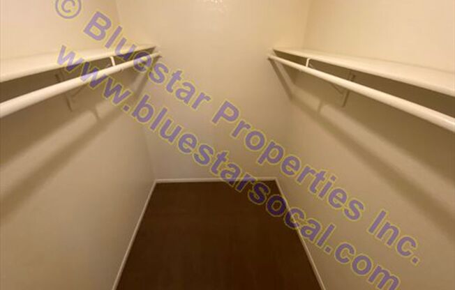 2 beds, 1 bath, 900 sqft, $1,250, Unit C