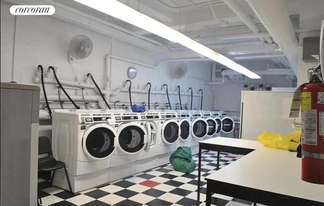 Studio, 1 bath, $3,200, Unit 405