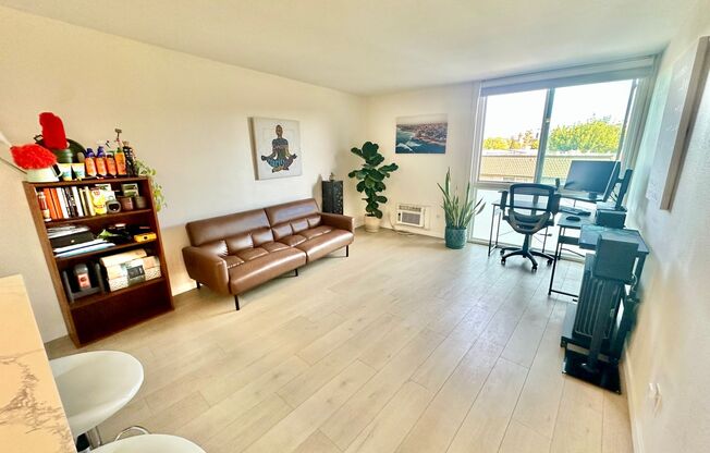Beautiful condo in resort community