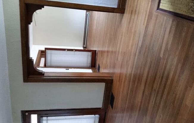 2 beds, 1 bath, 1,500 sqft, $1,200, Unit # 1