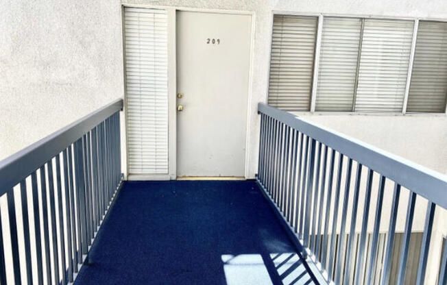 497 S El Molino Ave Unit 103