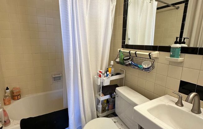 1 bed, 1 bath, 550 sqft, $2,700, Unit 66