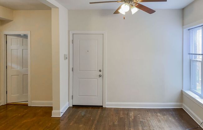 Studio, 1 bath, 460 sqft, $1,835, Unit 857-2S