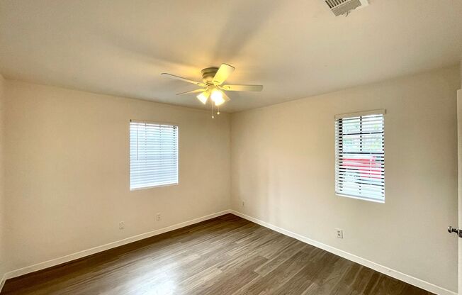 4 beds, 2 baths, 1,350 sqft, $3,100, Unit B