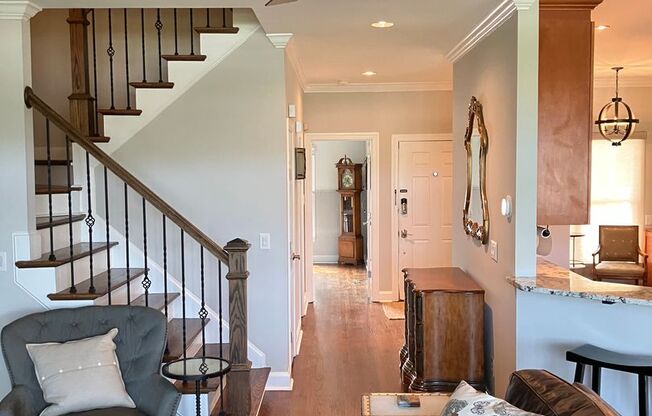 Stunning waterfront townhome fully furnished directly on Lake Norman