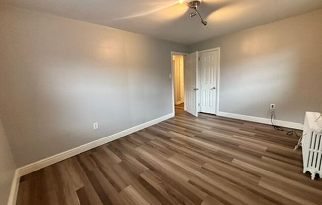 3 beds, 1 bath, 1,000 sqft, $2,390, Unit 6224 Fifth Ave. #210H