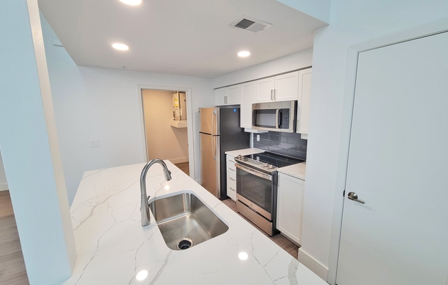 2 beds, 2.5 baths, 1,416 sqft, $3,550