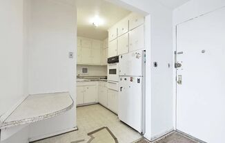 1 bed, 1 bath, $1,750, Unit APARTMENT 7F