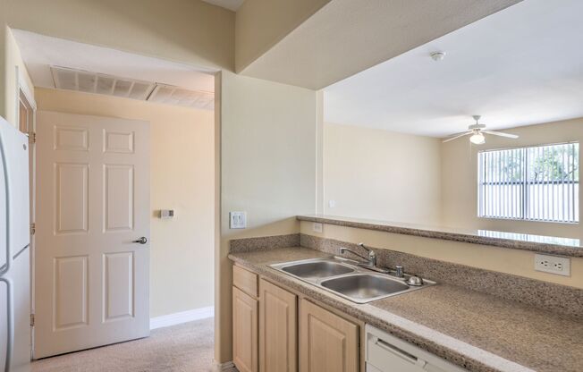 2 beds, 2 baths, $1,375, Unit # 2181