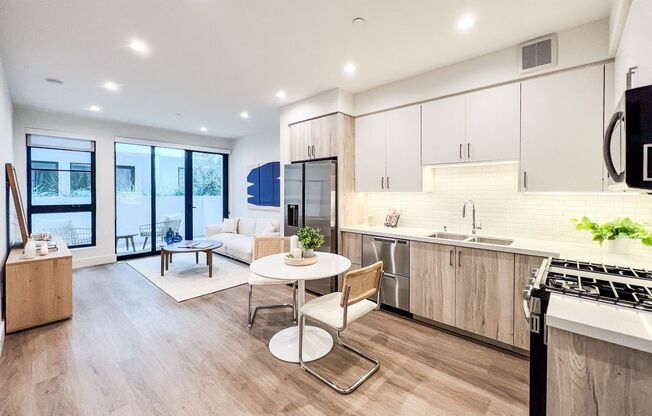 1 bed, 1 bath, 551 sqft, $2,395, Unit Unit #207