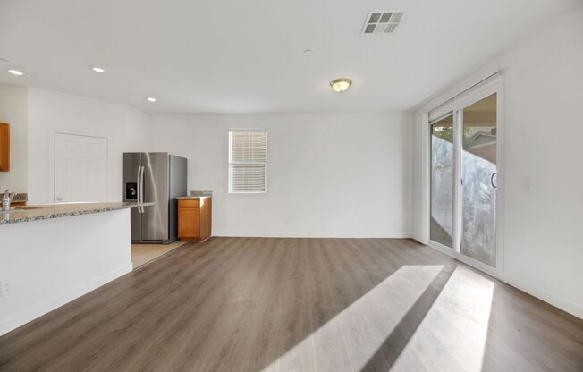 LIKE BRAND NEW INSPIRADA HOME