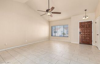 Gorgeous 2/2 bed/bath in North Phoenix by the 51 and 101