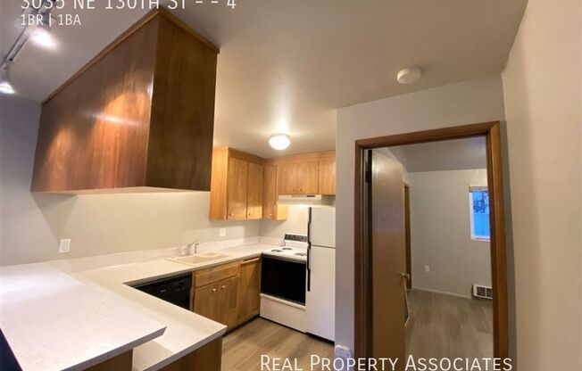 3035 NE 130th St
