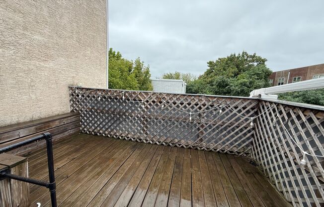 6 beds, 2 baths, 1,600 sqft, $2,000, Unit Unit 3